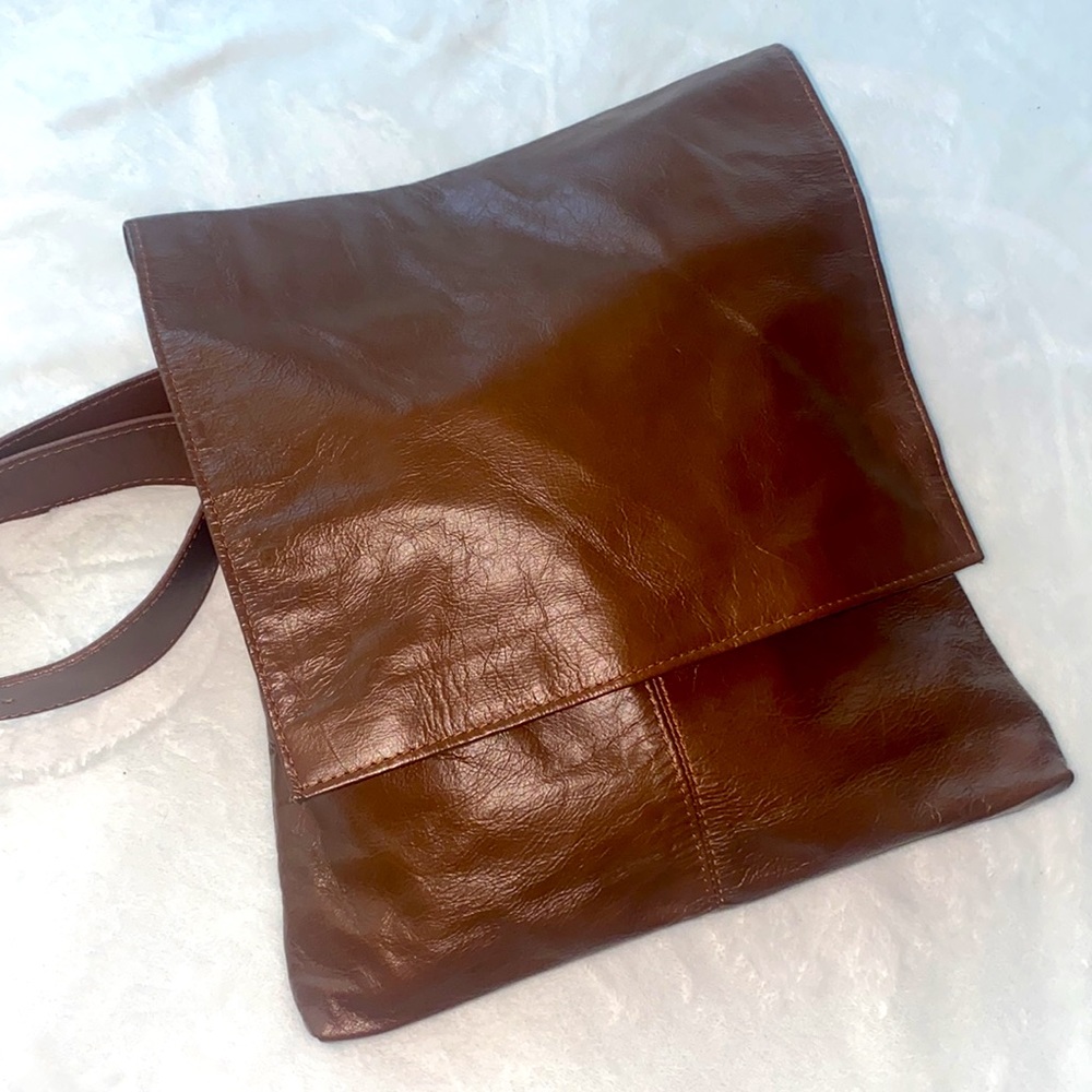 Artisan Crafted Argentinian Leather NWOT 🇦🇷
Unisex - Patina - Murse - Satchel